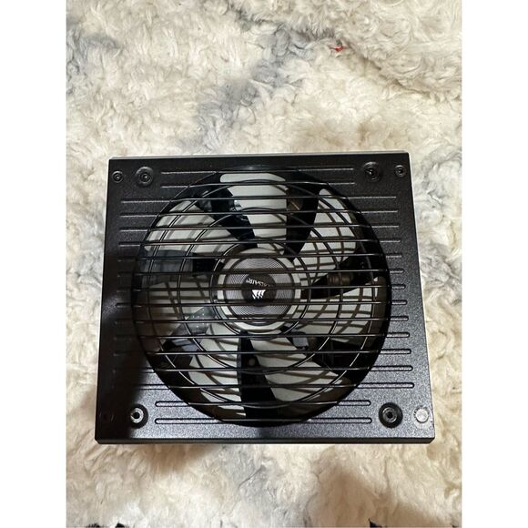 Corsair RM 650x 80 Plus Gold PC Supply - Picture 1 of 5